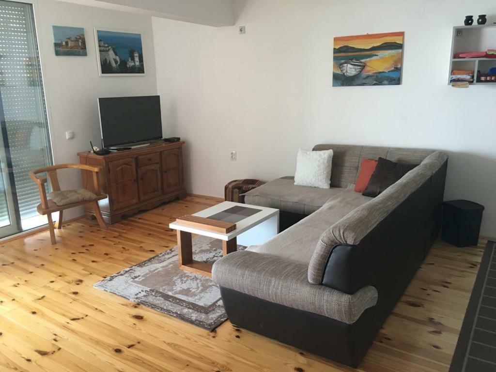 Apartment Luna Ulcinj Eksteriør billede