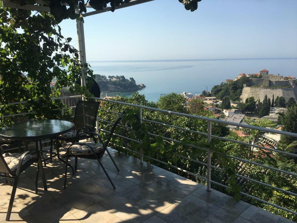 Apartment Luna Ulcinj Eksteriør billede