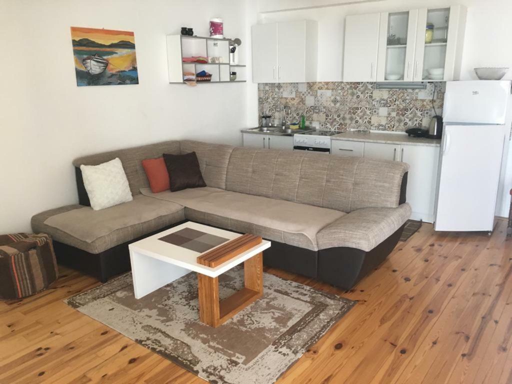 Apartment Luna Ulcinj Eksteriør billede